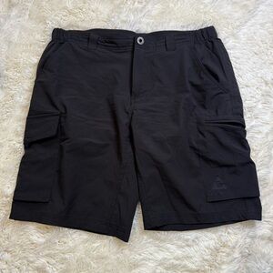 Gerry Weber men’s Black Cargo outdoors Shorts 34” waist 9” inseam no liner